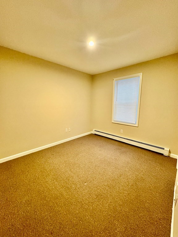 3 bed, 1 bath apartment for rent at 67 Sycamore St Unit 1, East Fairhaven — photo 15 of 24