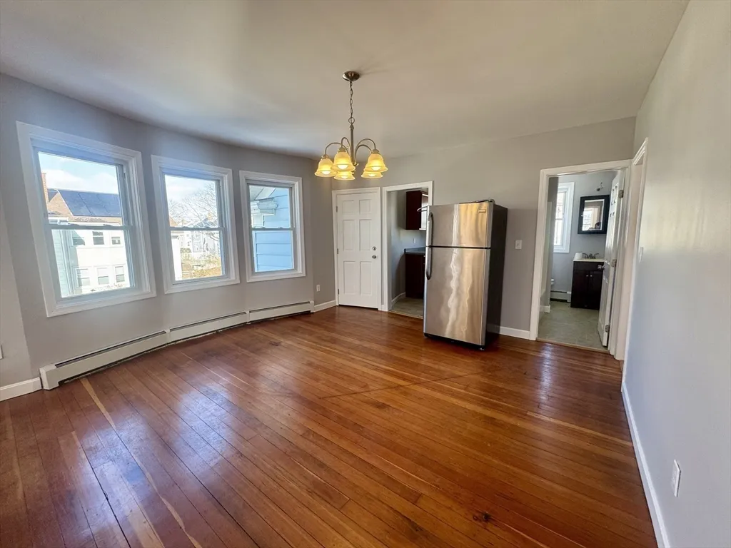 2 bed, 1 bath apartment for rent at 67 Sycamore St Unit 2, East Fairhaven — photo 7 of 27