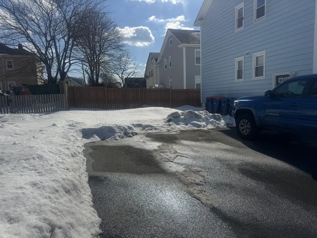 2 bed, 1 bath apartment for rent at 67 Sycamore St Unit 2, East Fairhaven — photo 5 of 27