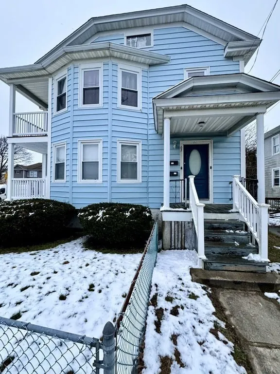 2 bed, 1 bath apartment for rent at 67 Sycamore St Unit 2, East Fairhaven