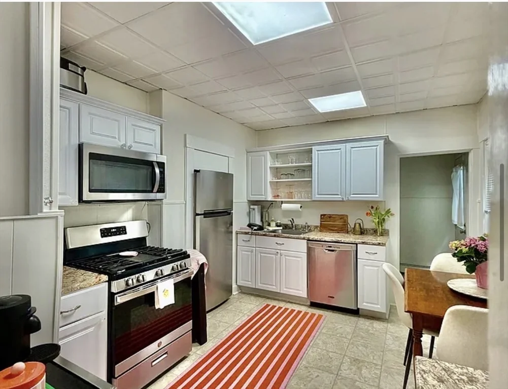 2 bed, 1 bath apartment for rent at 67 Telegraph Unit 1, South Boston — photo 4 of 9