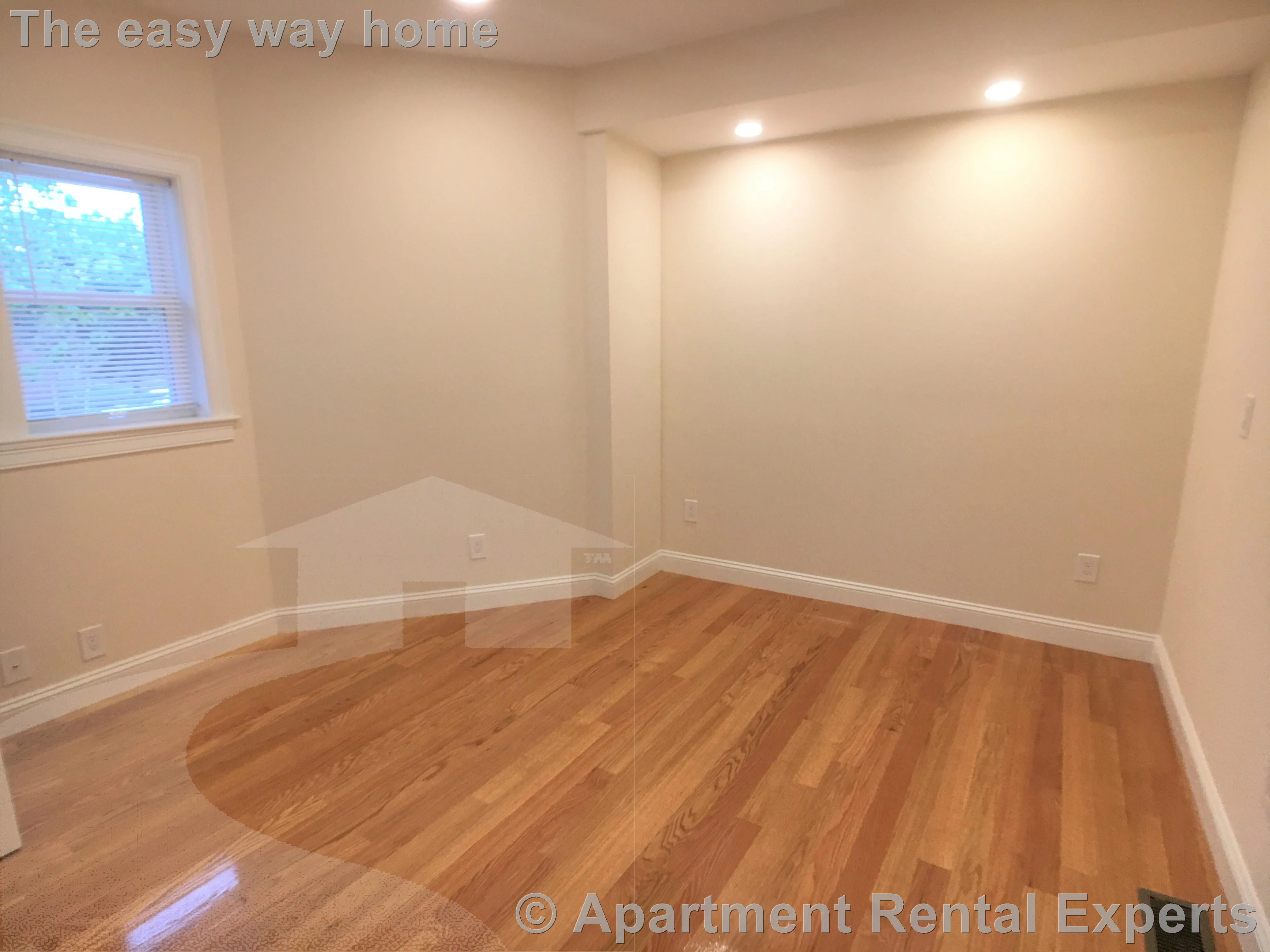 4 bed, 3 bath apartment for rent at 67 Temple St Unit 1, Winter Hill — photo 9 of 18