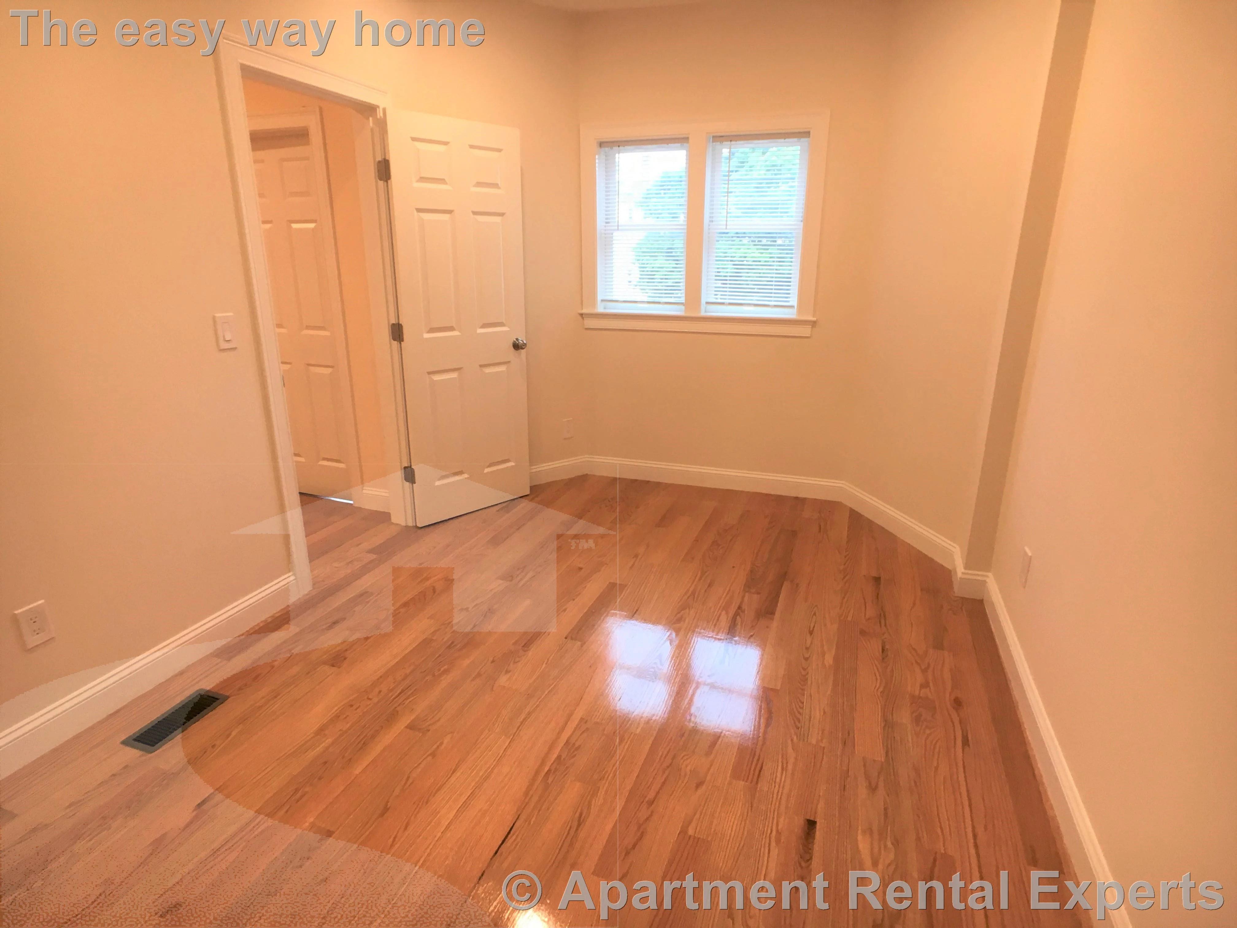 4 bed, 3 bath apartment for rent at 67 Temple St Unit 1, Winter Hill — photo 8 of 18
