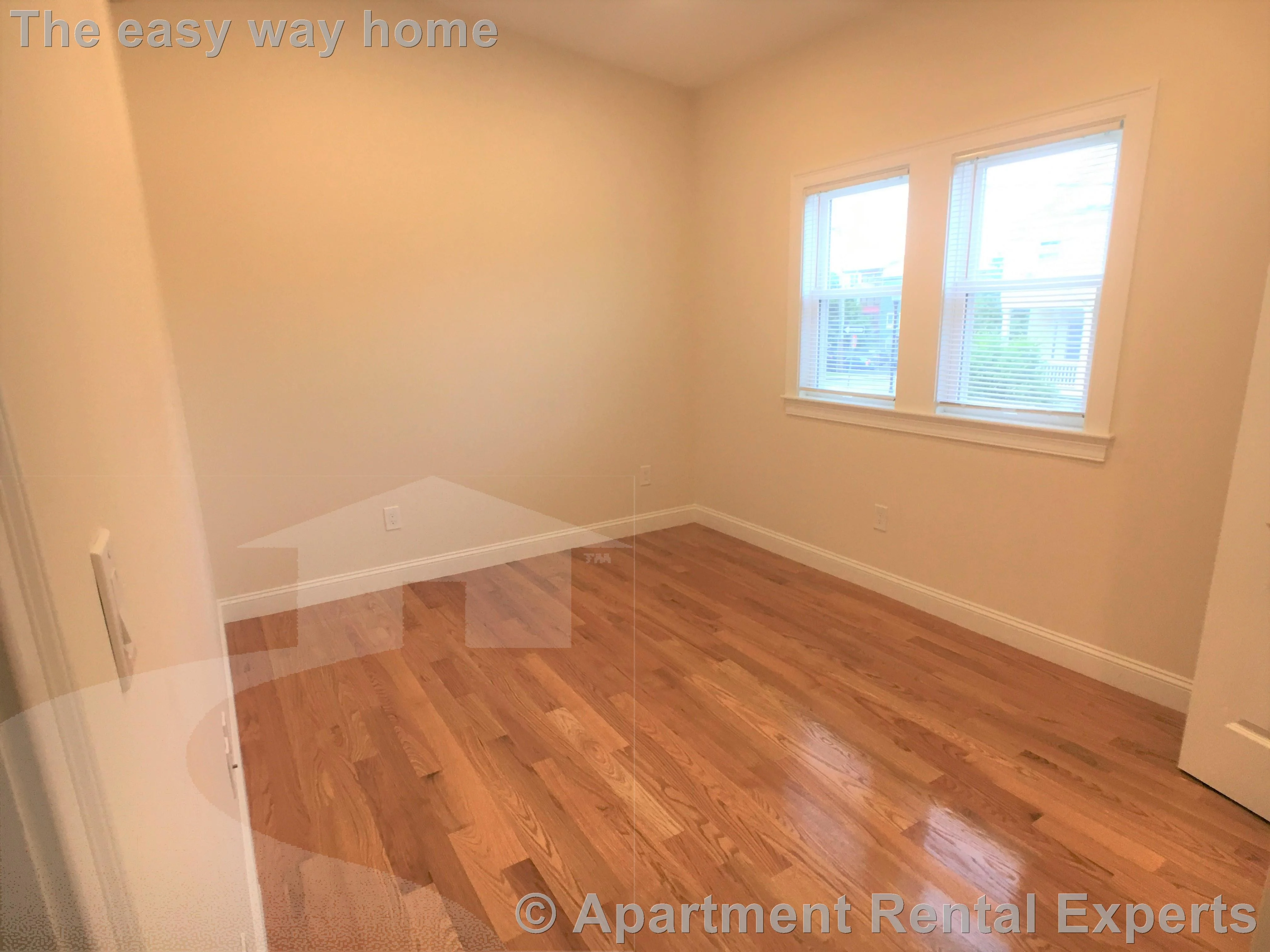 4 bed, 3 bath apartment for rent at 67 Temple St Unit 1, Winter Hill — photo 10 of 18