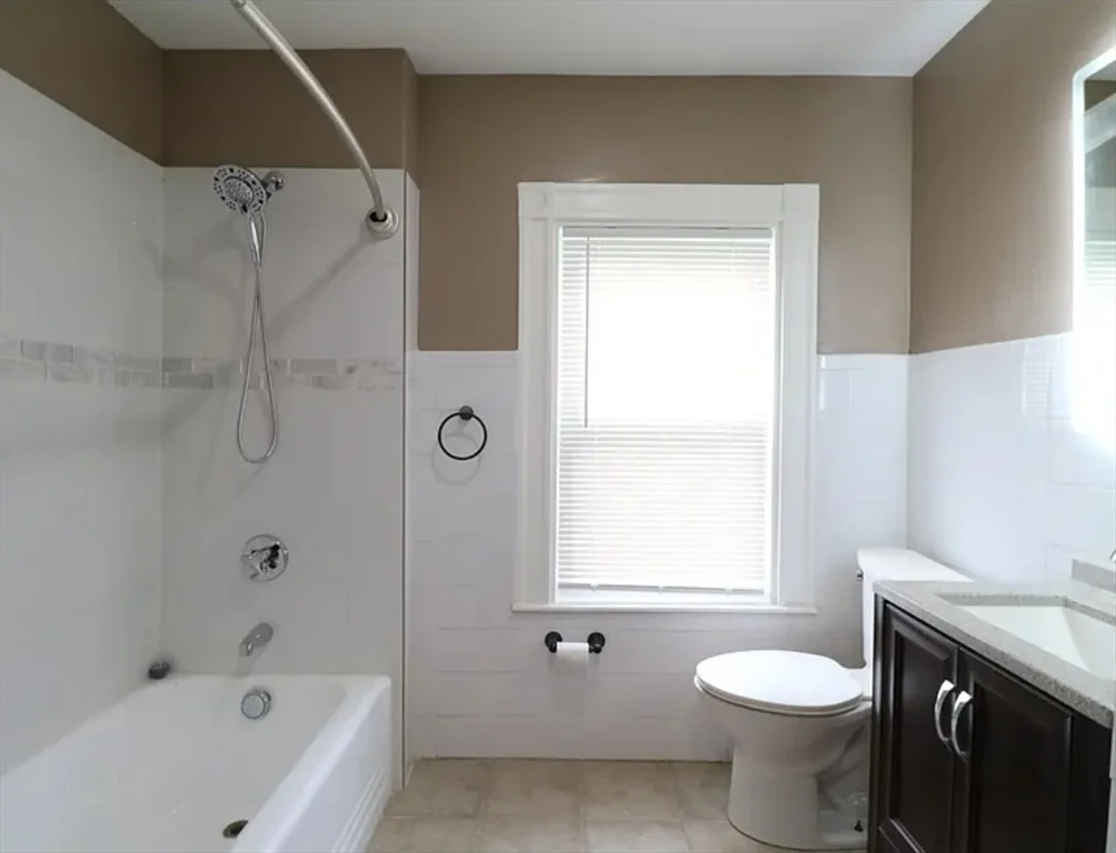 4 bed, 1 bath apartment for rent at 67 Tonawanda St Unit 2, Dorchester — photo 18 of 19