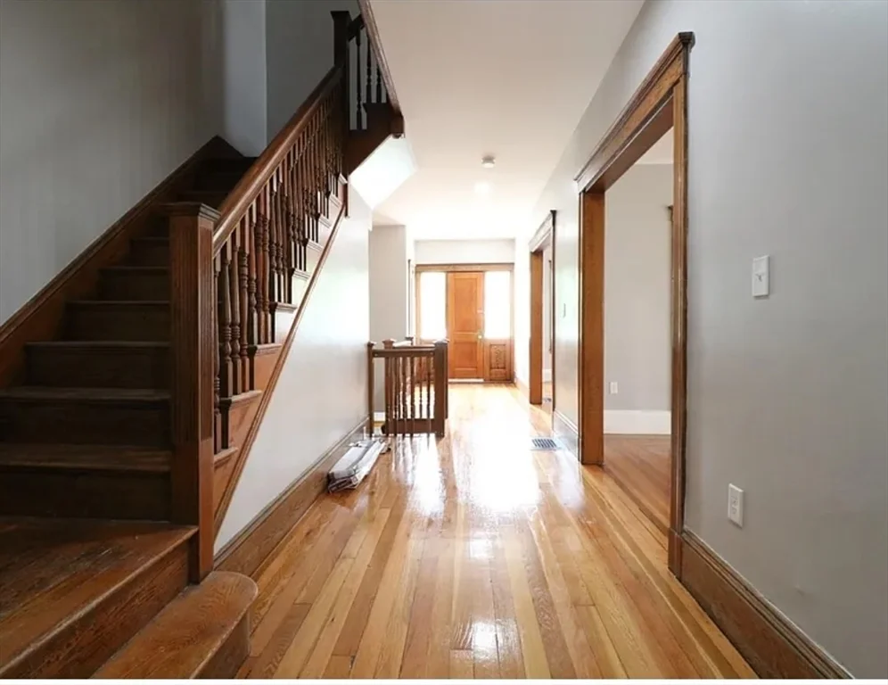 4 bed, 1 bath apartment for rent at 67 Tonawanda St Unit 2, Dorchester — photo 11 of 19
