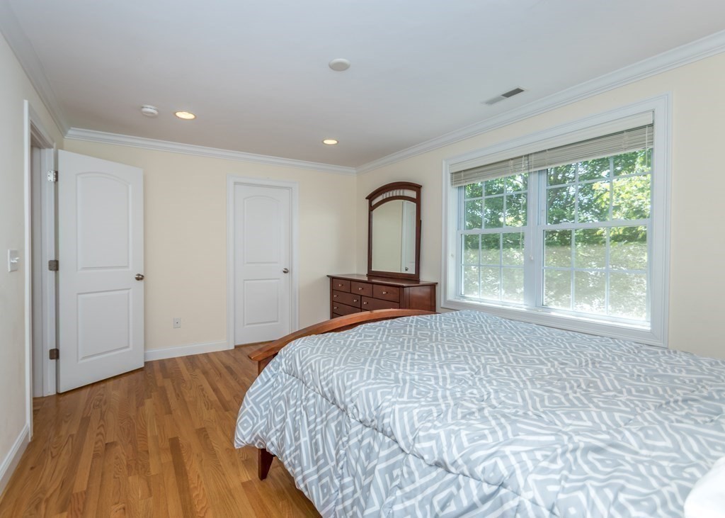 4 bed, 3 bath apartment for rent at 67 Trimount Ave, Waltham — photo 26 of 38