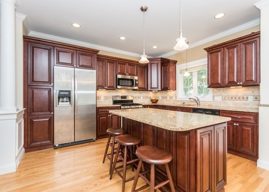 4 bed, 3 bath apartment for rent at 67 Trimount Ave, Waltham — photo 5 of 38
