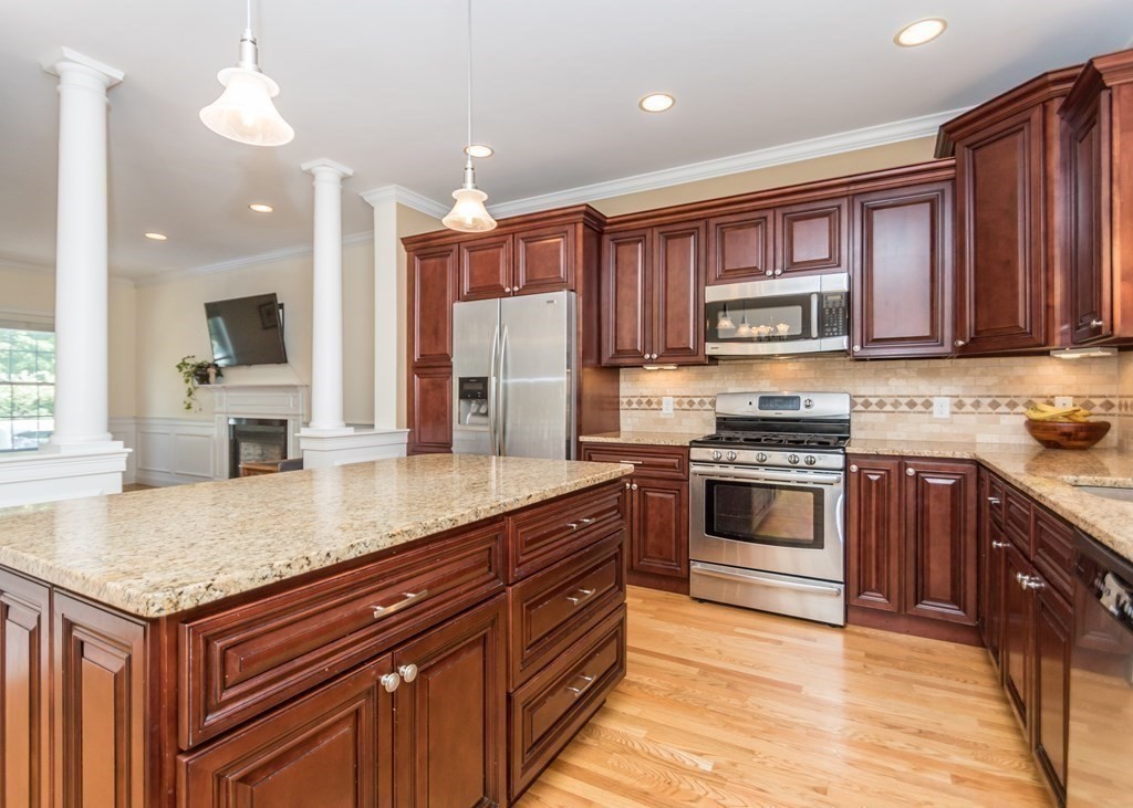 4 bed, 3 bath apartment for rent at 67 Trimount Ave, Waltham — photo 6 of 38