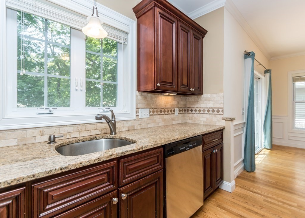 4 bed, 3 bath apartment for rent at 67 Trimount Ave, Waltham — photo 9 of 38