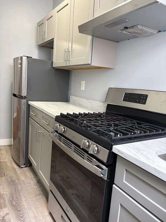 1 bed, 1 bath apartment for rent at 67 Tudor St Unit 16, Lynn — photo 2 of 9