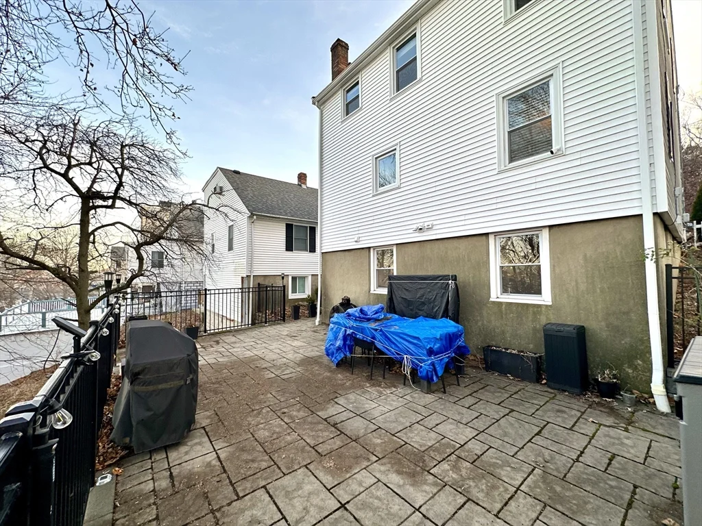 3 bed, 1 bath apartment for rent at 67 Vane St, Revere — photo 13 of 13