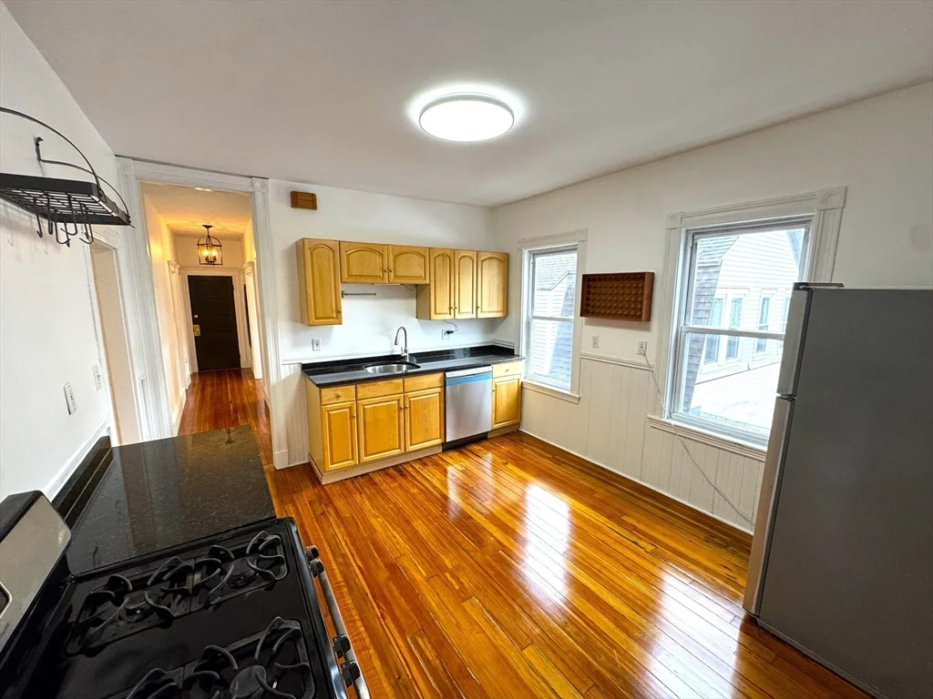 3 bed, 1 bath apartment for rent at 67 Washburn Ave Unit 2, North Cambridge — photo 1 of 29