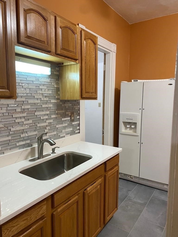 1 bed, 1 bath apartment for rent at 67 Waverly St Unit 1, Roxbury — photo 8 of 11