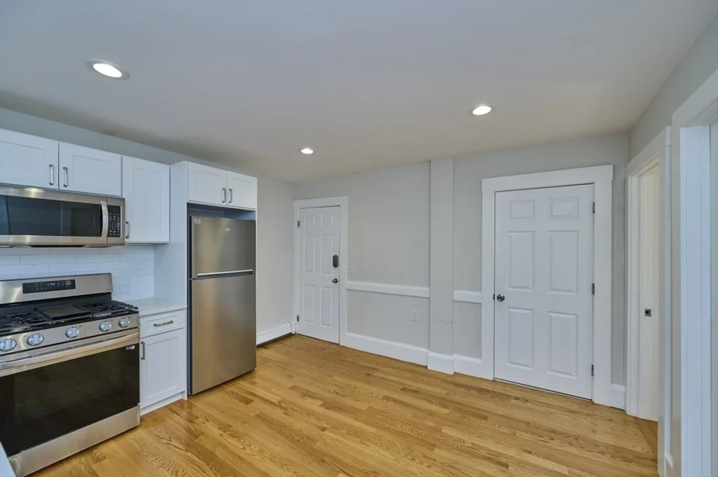 3 bed, 2 bath apartment for rent at 67 Wheatland St Unit 2, Winter Hill — photo 3 of 19