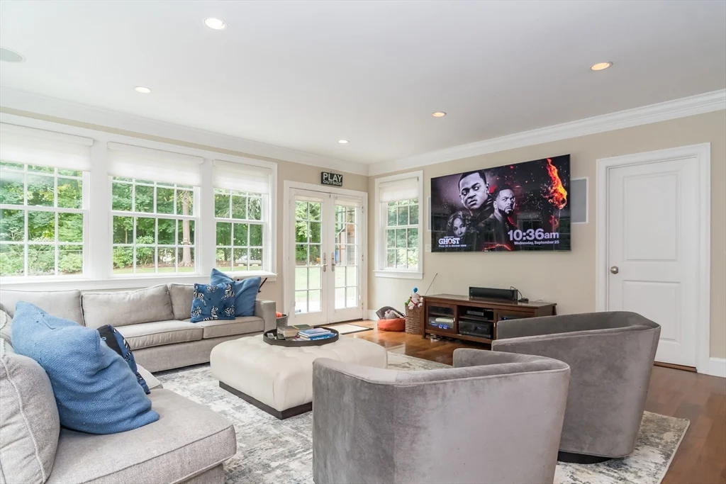 4 bed, 4+ bath apartment for rent at 67 Whittier Rd, Wellesley — photo 6 of 31