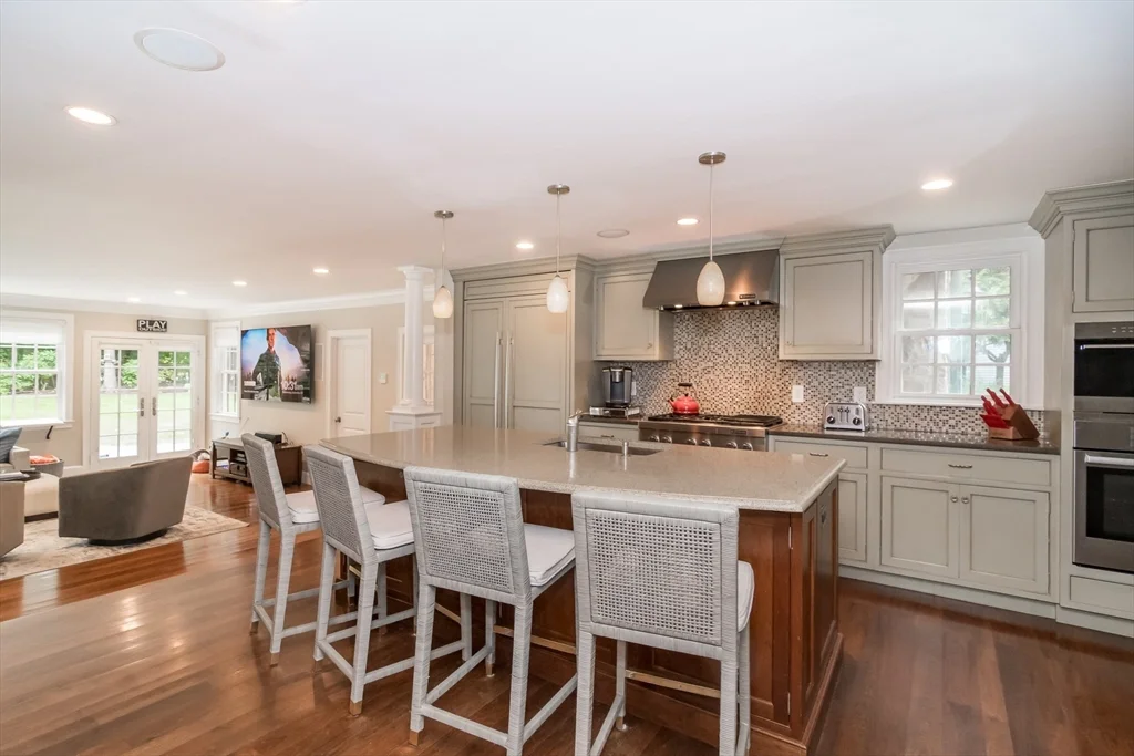 4 bed, 4+ bath apartment for rent at 67 Whittier Rd, Wellesley — photo 8 of 31