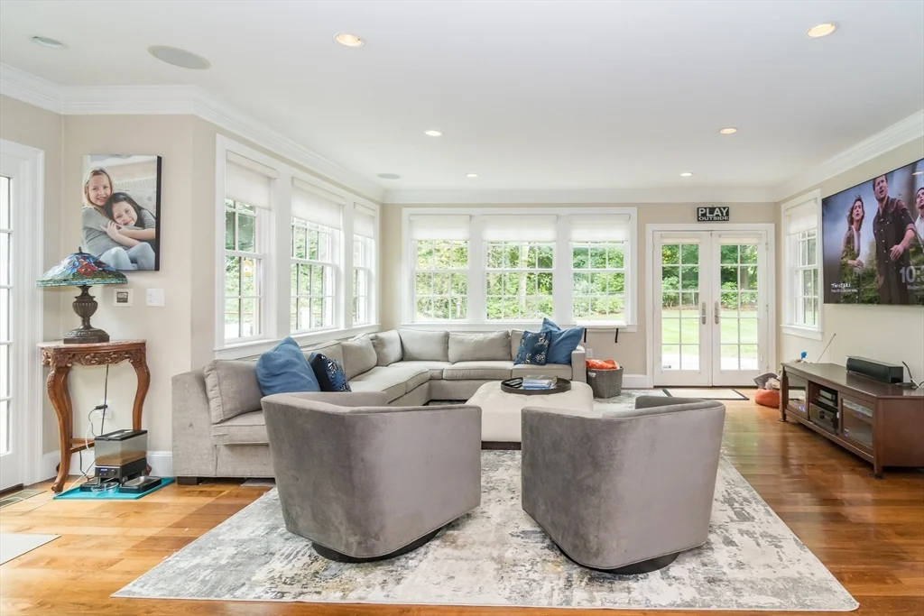 4 bed, 4+ bath apartment for rent at 67 Whittier Rd, Wellesley — photo 7 of 31