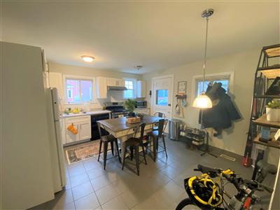 1 bed, 1 bath apartment for rent at 67 Willow Ave Unit 1A, Spring Hill — photo 2 of 10