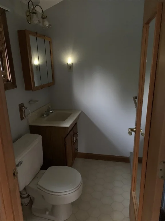 3 bed, 2 bath apartment for rent at 670 Eastside Rd, Wrentham — photo 14 of 31