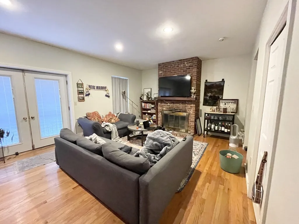 1 bed, 1 bath apartment for rent at 670 Massachusetts Ave Unit 2, South End — photo 5 of 11