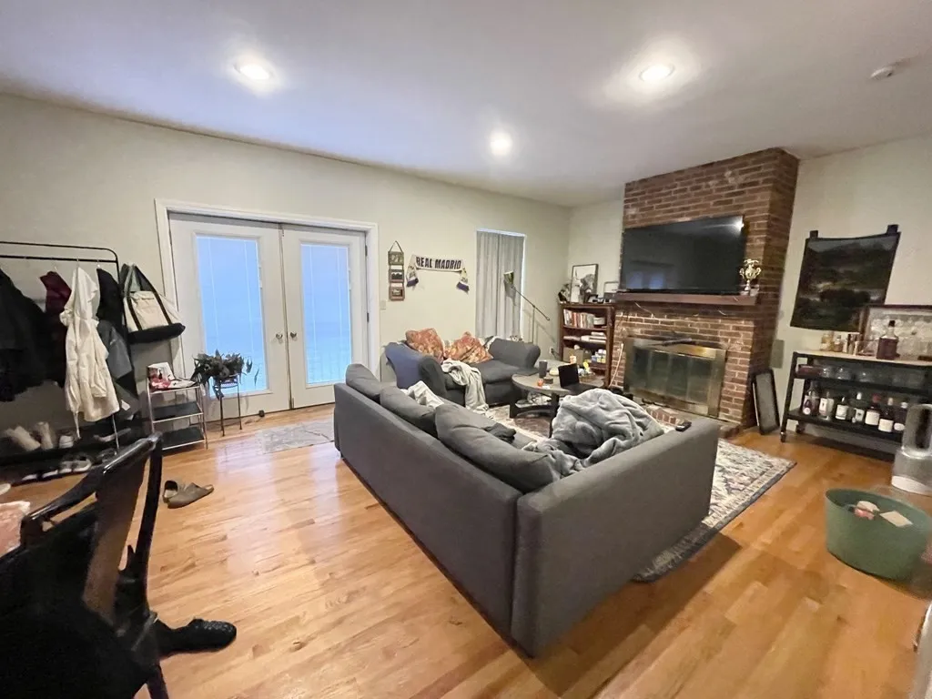 1 bed, 1 bath apartment for rent at 670 Massachusetts Ave Unit 2, South End — photo 4 of 11