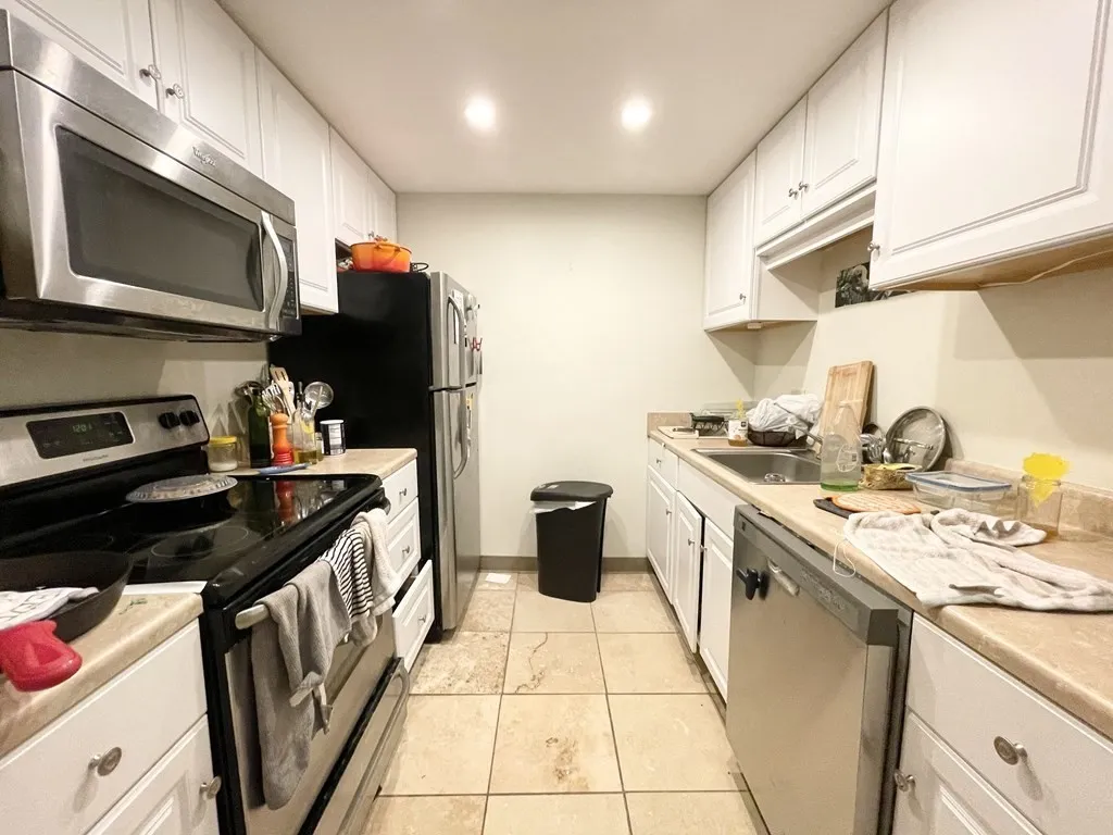 1 bed, 1 bath apartment for rent at 670 Massachusetts Ave Unit 2, South End — photo 1 of 11
