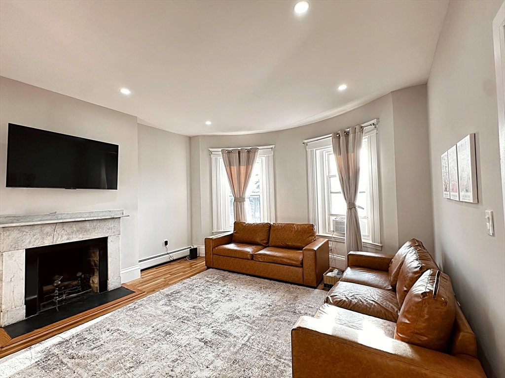 1 bed, 1 bath apartment for rent at 670 Massachusetts Ave Unit 4, South End — photo 7 of 13