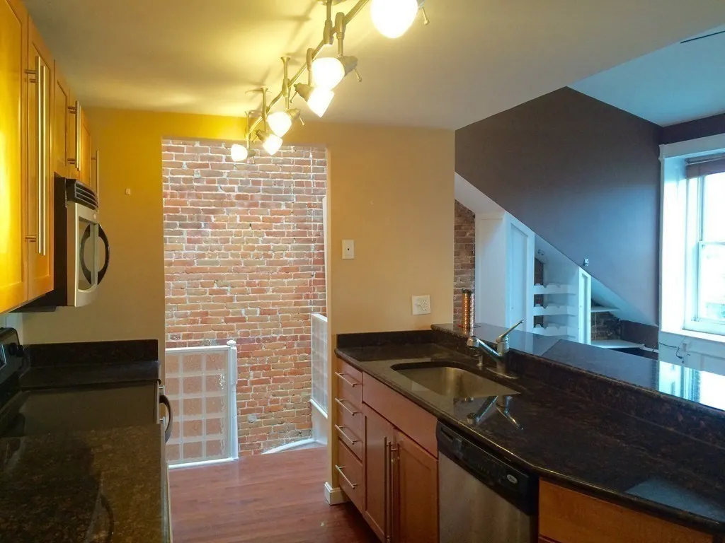 1 bed, 1 bath apartment for rent at 670 Massachusetts Ave Unit 5, South End — photo 3 of 18
