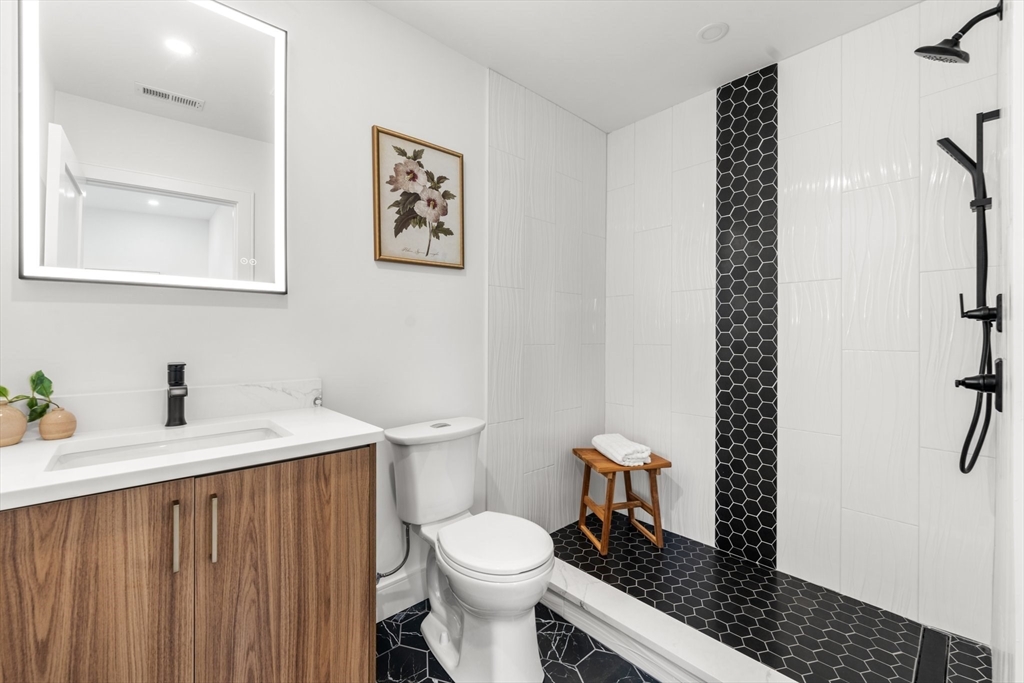 2 bed, 2 bath apartment for rent at 670 Saratoga Unit 101, Boston — photo 13 of 16