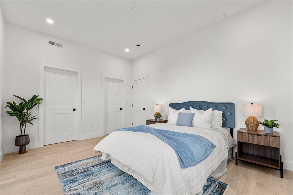 2 bed, 2 bath apartment for rent at 670 Saratoga Unit 101, Boston — photo 11 of 16