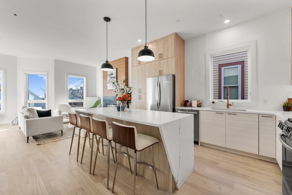 2 bed, 2 bath apartment for rent at 670 Saratoga Unit 101, Boston — photo 3 of 16