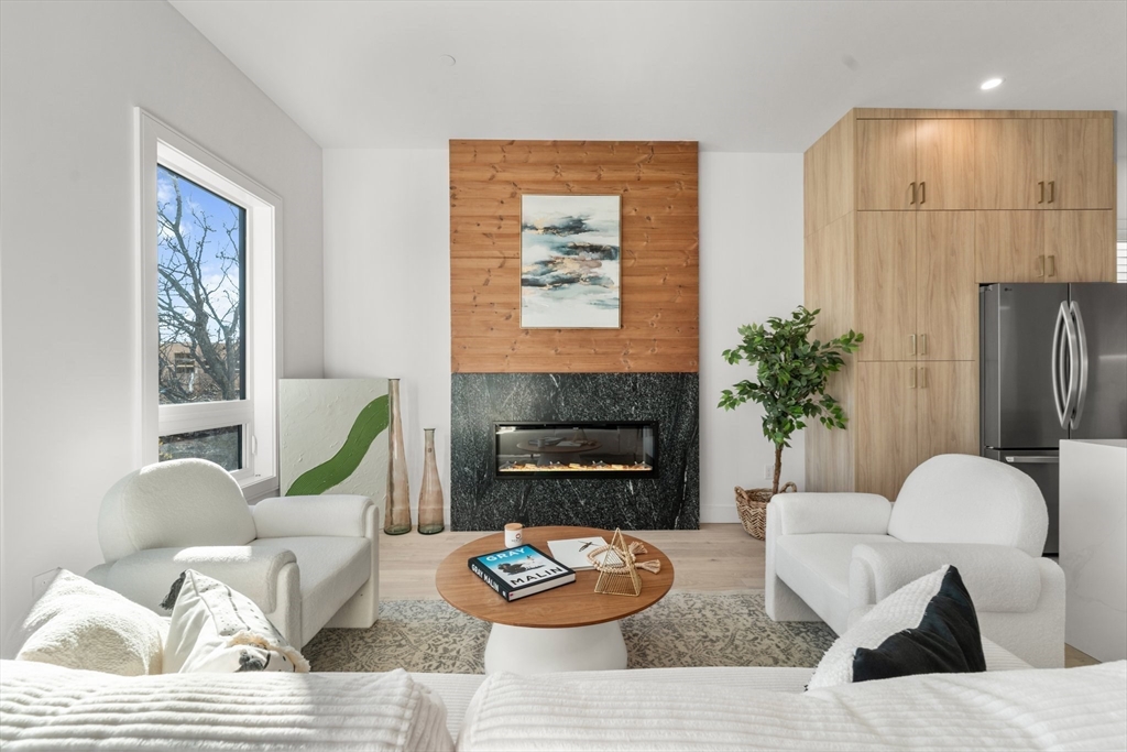 2 bed, 2 bath apartment for rent at 670 Saratoga Unit 101, Boston — photo 6 of 16