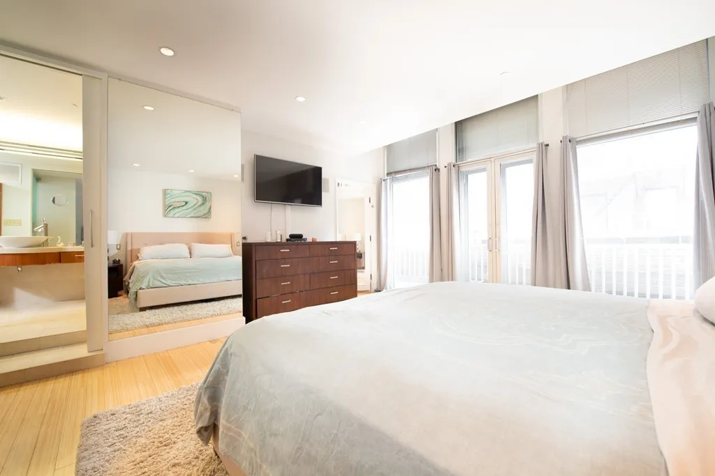 2 bed, 2 bath apartment for rent at 671 Boylston St Unit 2, Back Bay — photo 11 of 25