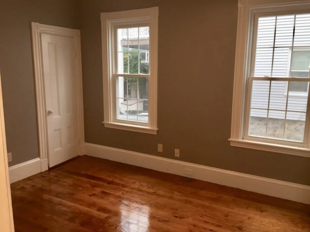 2 bed, 1 bath apartment for rent at 671 E 8th Unit 1A, South Boston — photo 5 of 9