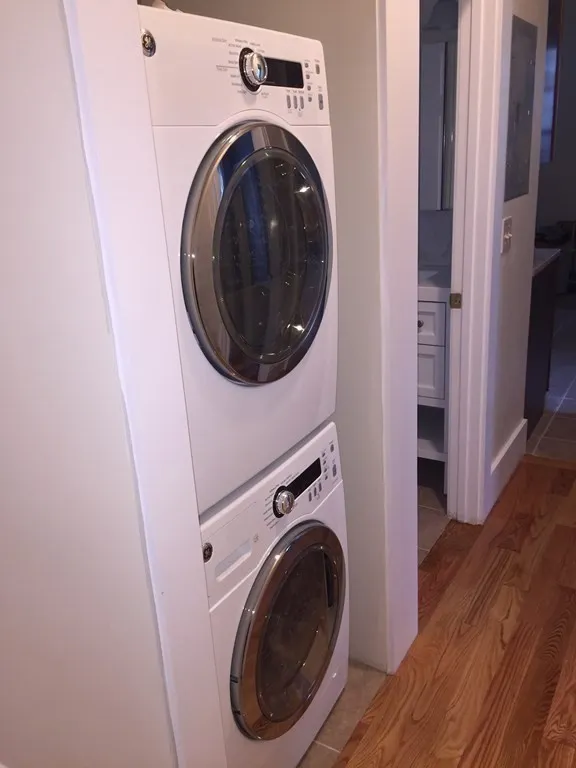 2 bed, 1 bath apartment for rent at 671 E 8th Unit 1A, South Boston — photo 8 of 9