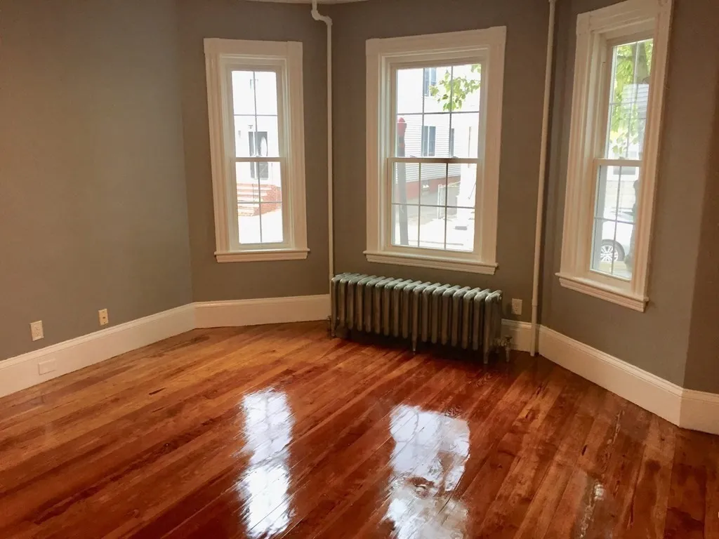 2 bed, 1 bath apartment for rent at 671 E 8th Unit 1A, South Boston — photo 3 of 9