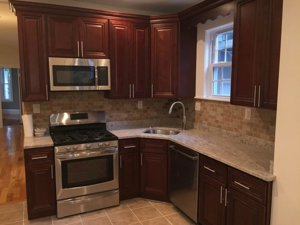 2 bed, 1 bath apartment for rent at 671 E 8th Unit 1A, South Boston — photo 1 of 9
