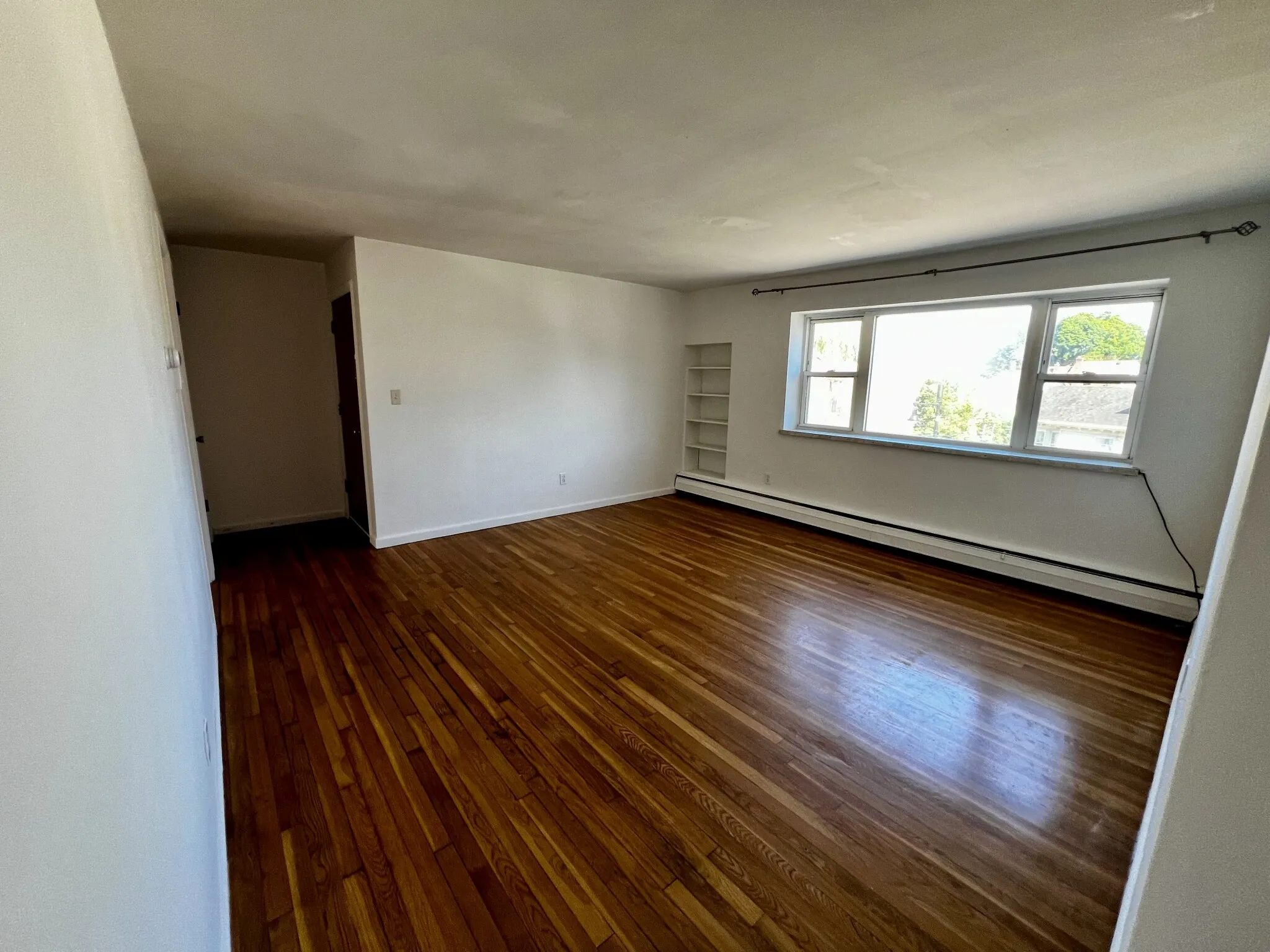 2 bed, 1 bath apartment for rent at 671 River St Unit 1L, Hyde Park — photo 4 of 8