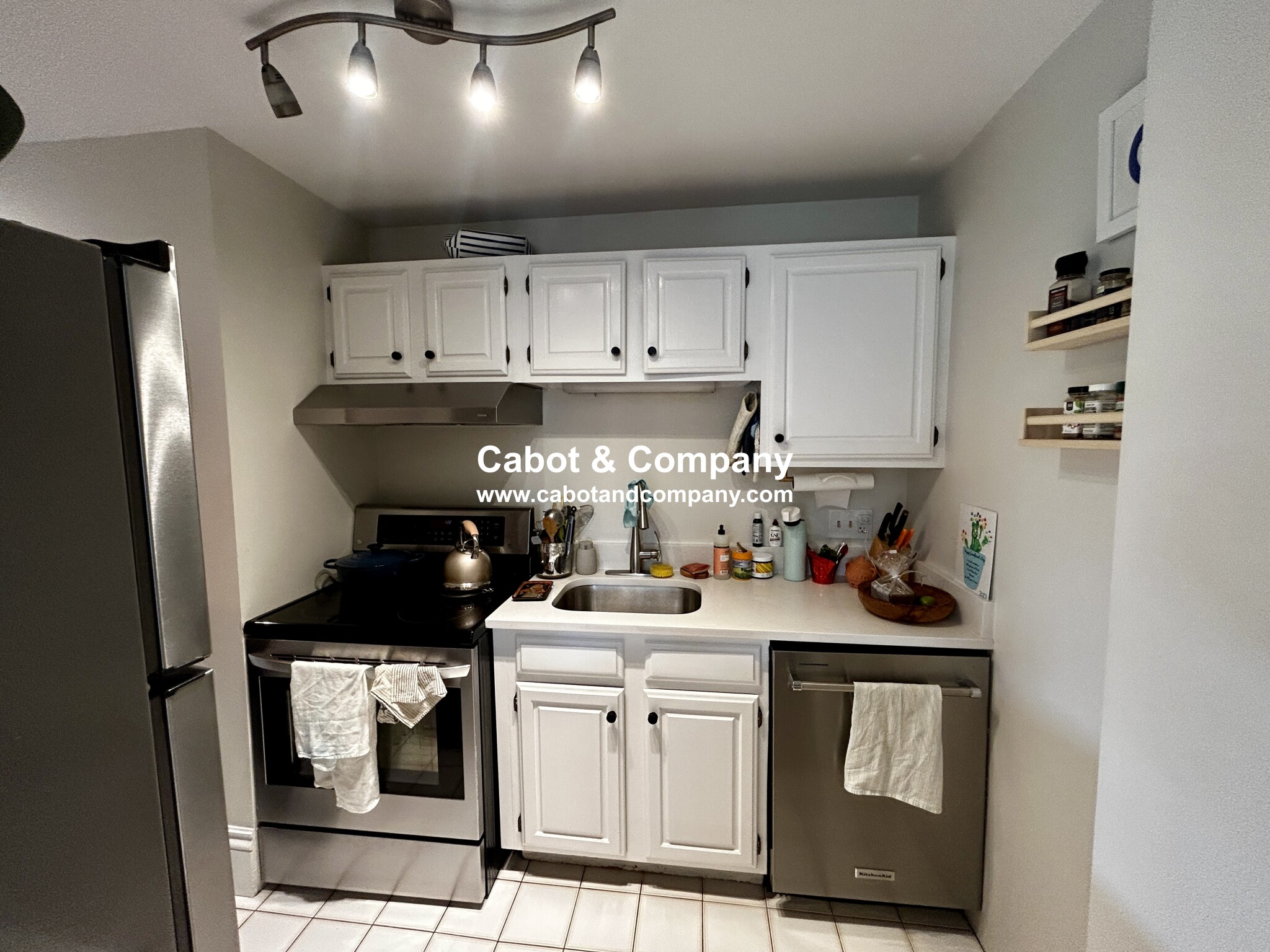 1 bed, 1 bath apartment for rent at 671 Tremont St Unit 4, South End — photo 8 of 13