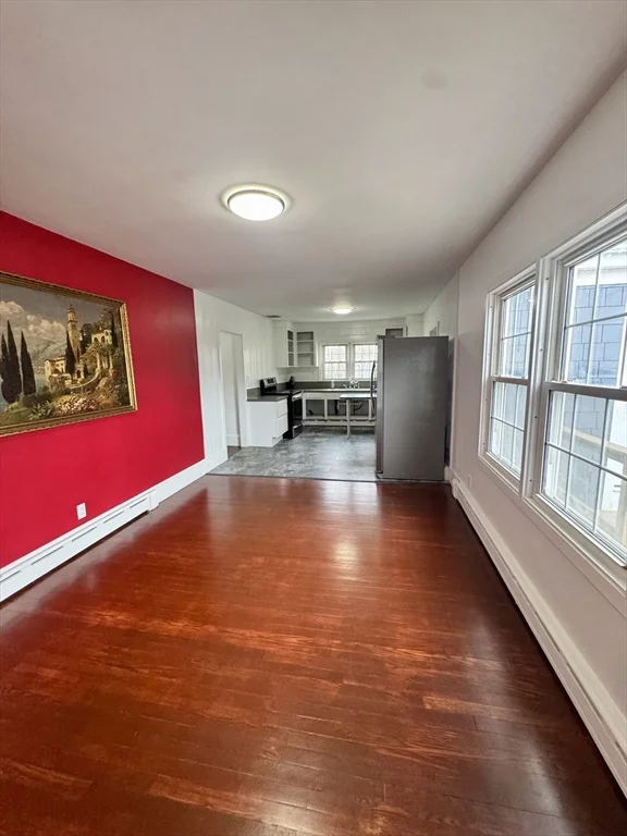 2 bed, 1 bath apartment for rent at 672 W Rodney French Blvd, Far North — photo 11 of 39