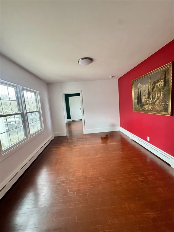 2 bed, 1 bath apartment for rent at 672 W Rodney French Blvd, Far North — photo 13 of 39