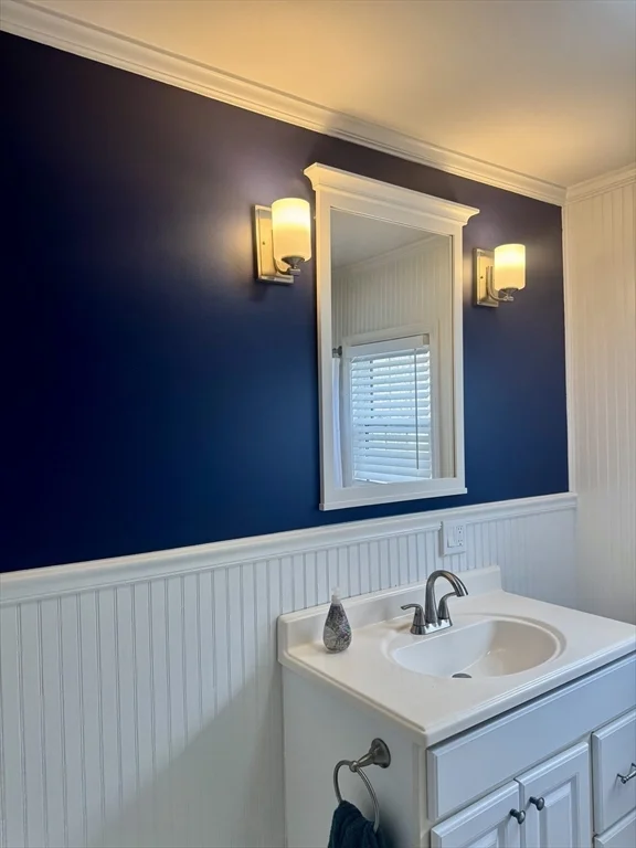 2 bed, 1 bath apartment for rent at 672 W Rodney French Blvd, Far North — photo 26 of 39