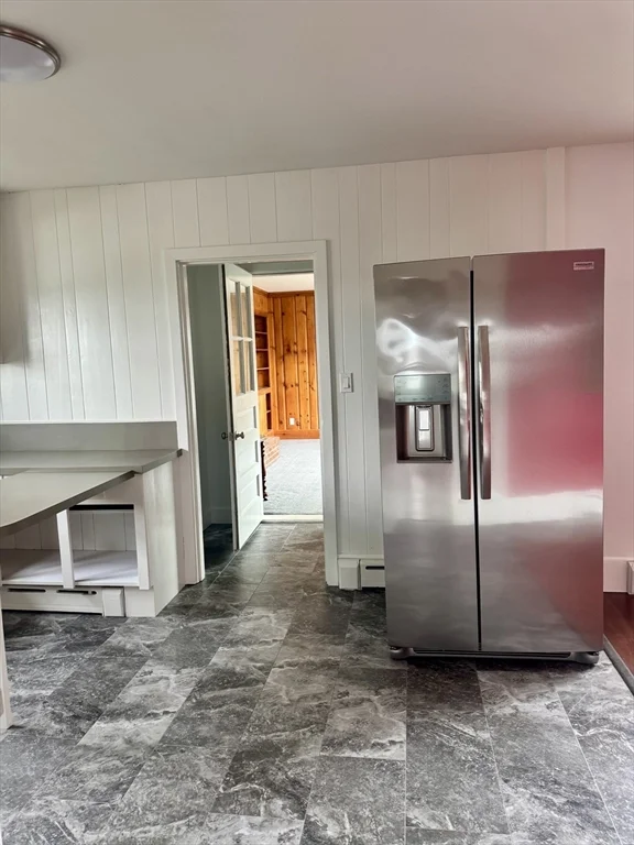 2 bed, 1 bath apartment for rent at 672 W Rodney French Blvd, Far North — photo 16 of 39