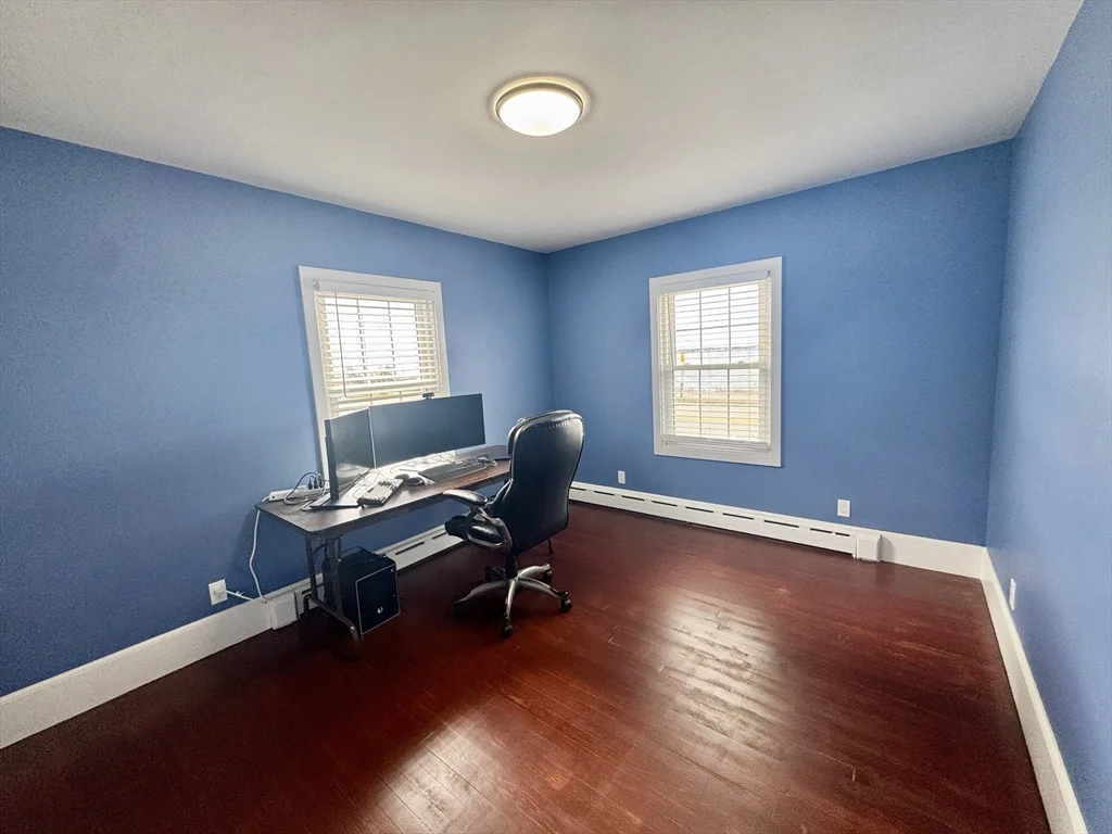 2 bed, 1 bath apartment for rent at 672 W Rodney French Blvd, Far North — photo 18 of 39