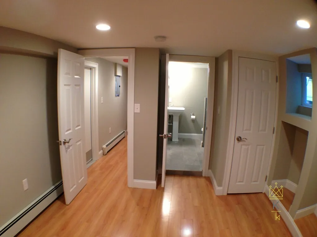 1 bed, 1 bath apartment for rent at 672 Washington St Unit A, Aspinwall Hill — photo 4 of 9