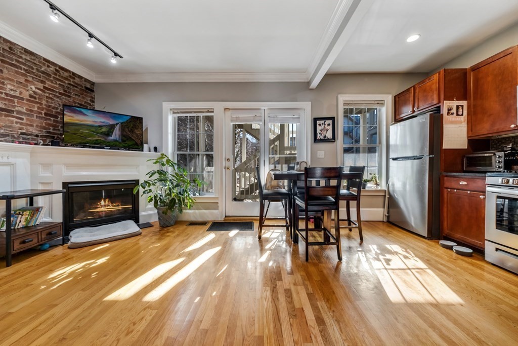 3 bed, 2 bath apartment for rent at 673 E 2nd St Unit 1, South Boston — photo 1 of 17
