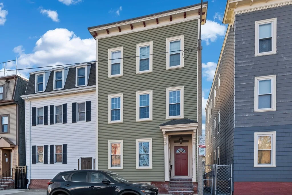 3 bed, 2 bath apartment for rent at 673 E 2nd St Unit 1, South Boston — photo 16 of 17