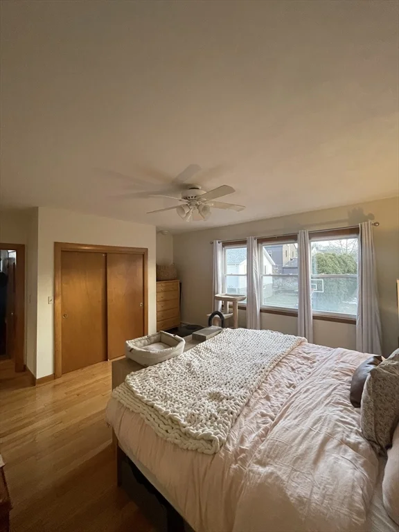 3 bed, 1 bath apartment for rent at 674 Boylston St Unit 1, Newton Center — photo 9 of 10