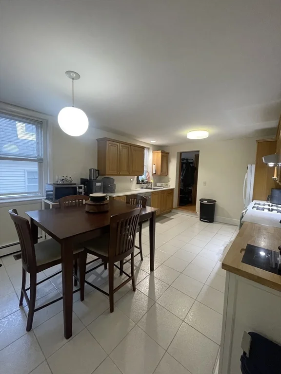 3 bed, 1 bath apartment for rent at 674 Boylston St Unit 1, Newton Center — photo 7 of 10
